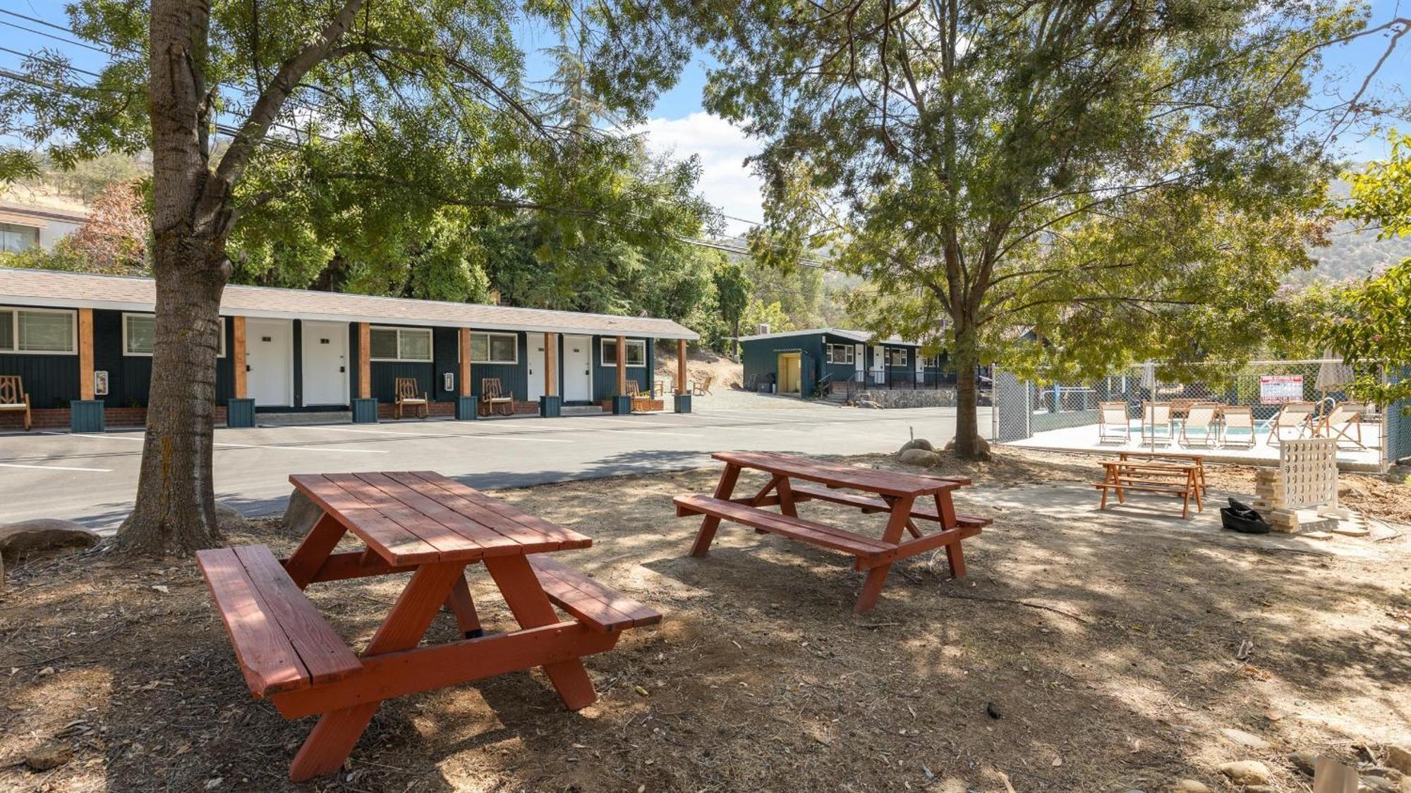 The Charlotte Sequoia Motel R2 Three Rivers Luaran gambar
